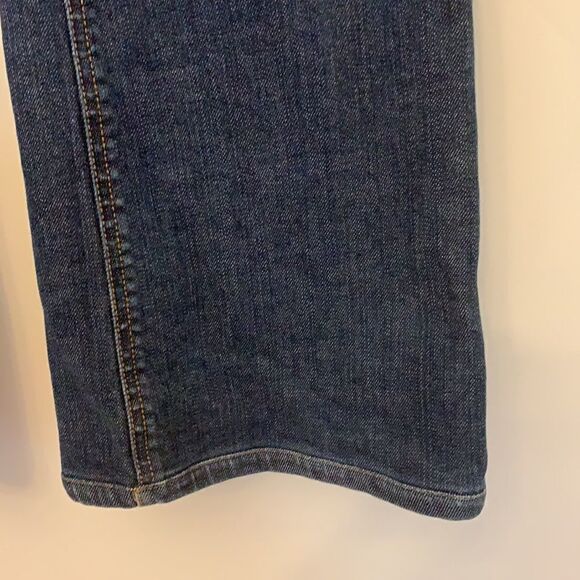 Ann Taylor size 8 denim jeans with embellished back pockets. Inseam 27” EUC - Picture 4 of 8